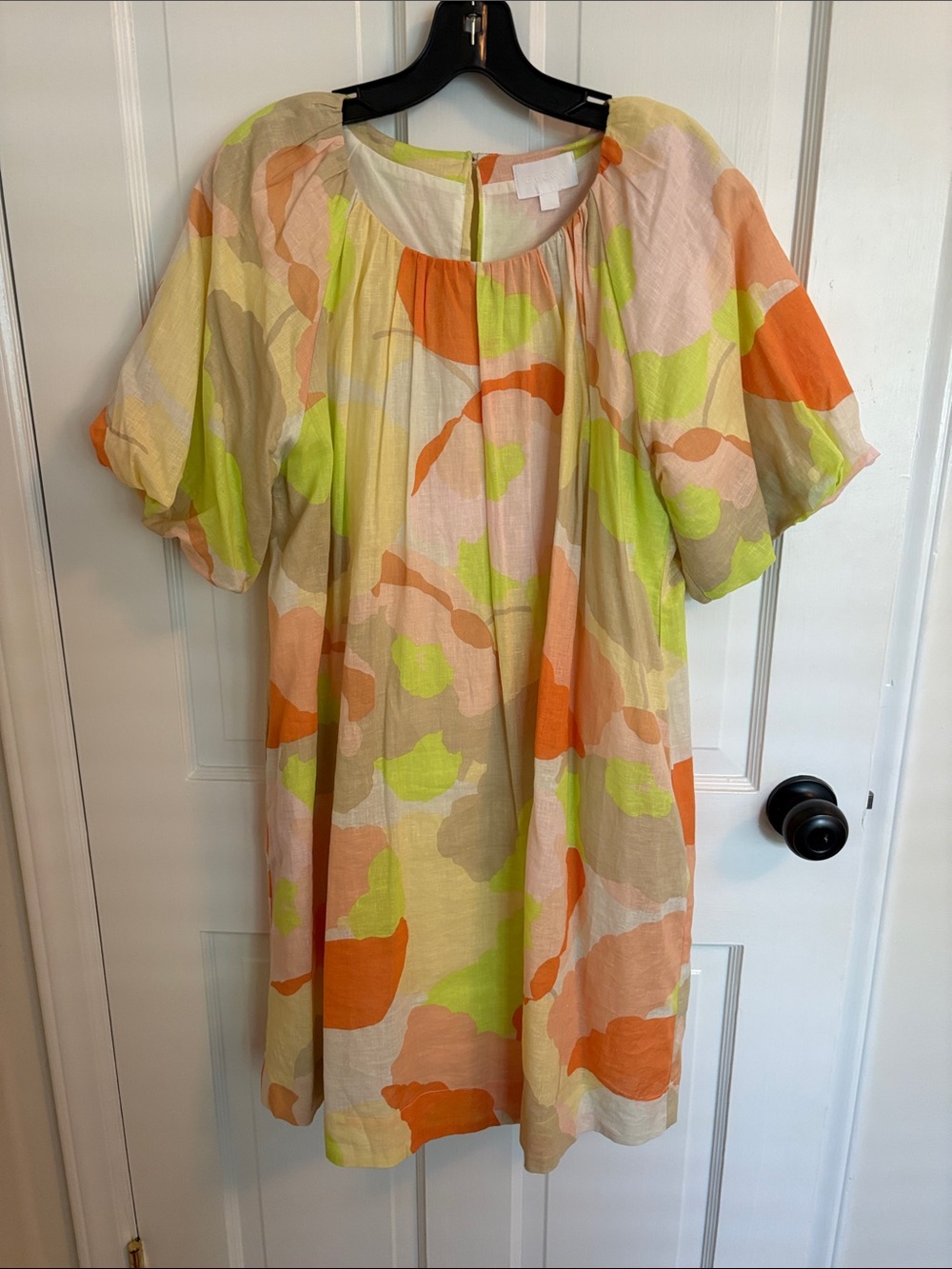 Bright Abstract Print Short-Sleeve Women's Dress - Neon Accent